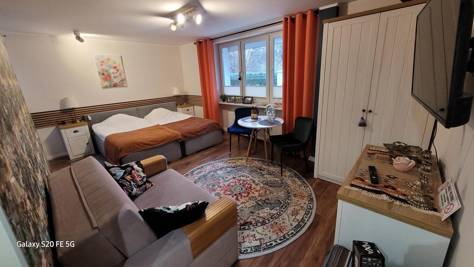 Apartament Przy Parku Наленчув Екстер'єр фото