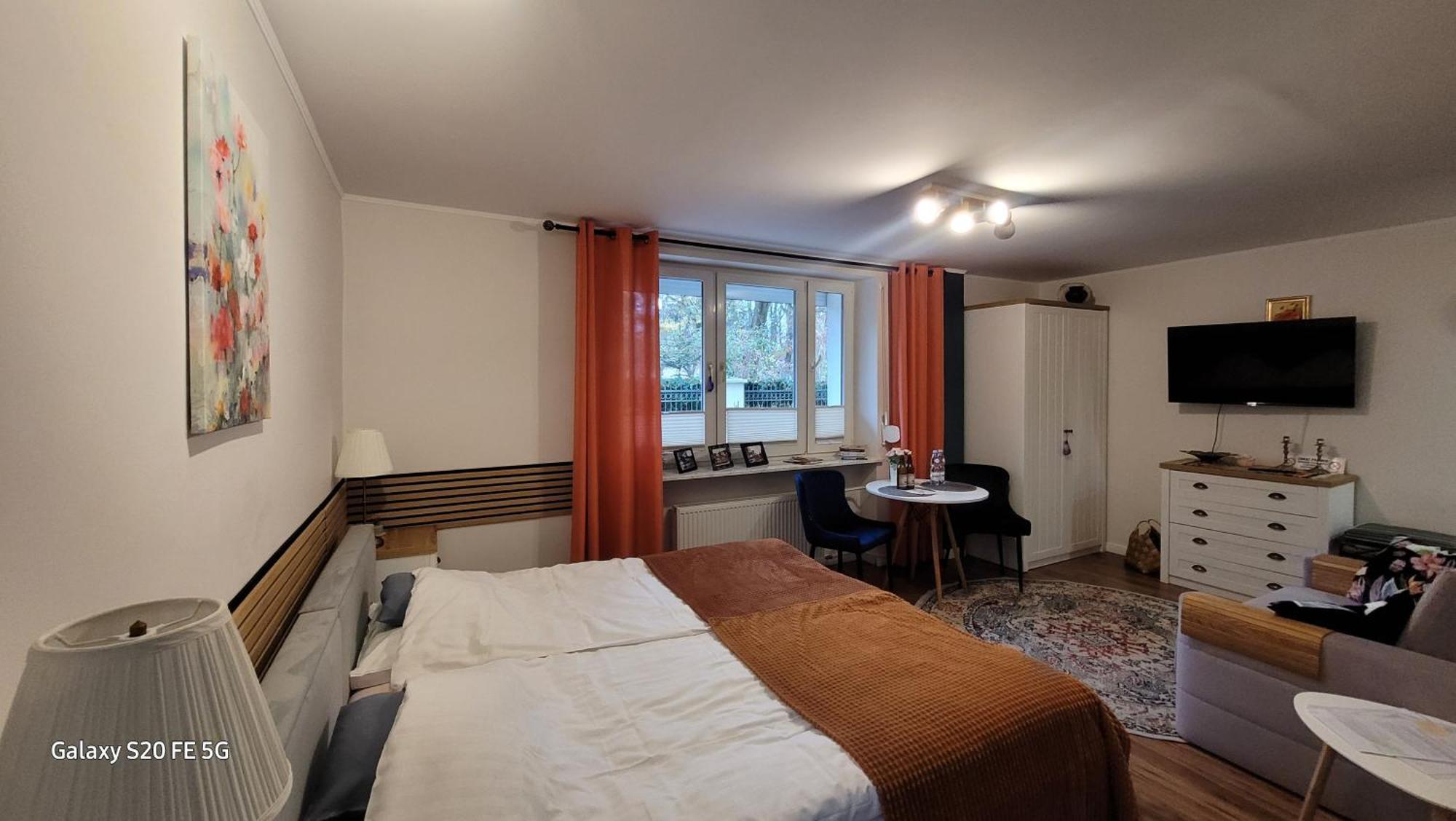 Apartament Przy Parku Наленчув Екстер'єр фото